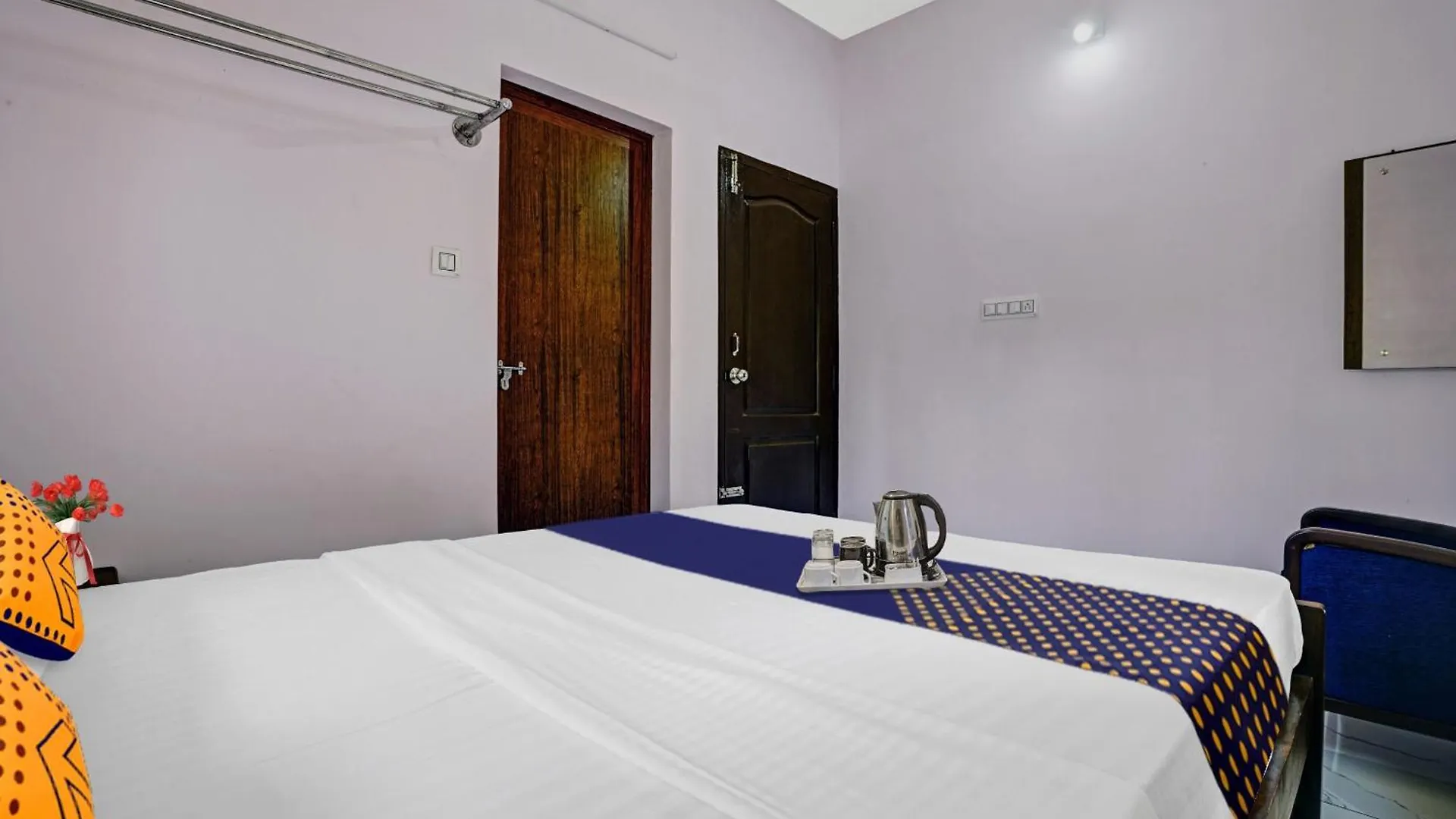 Spot On Shalom Palace Residency Neriyamangalam 3*,  India