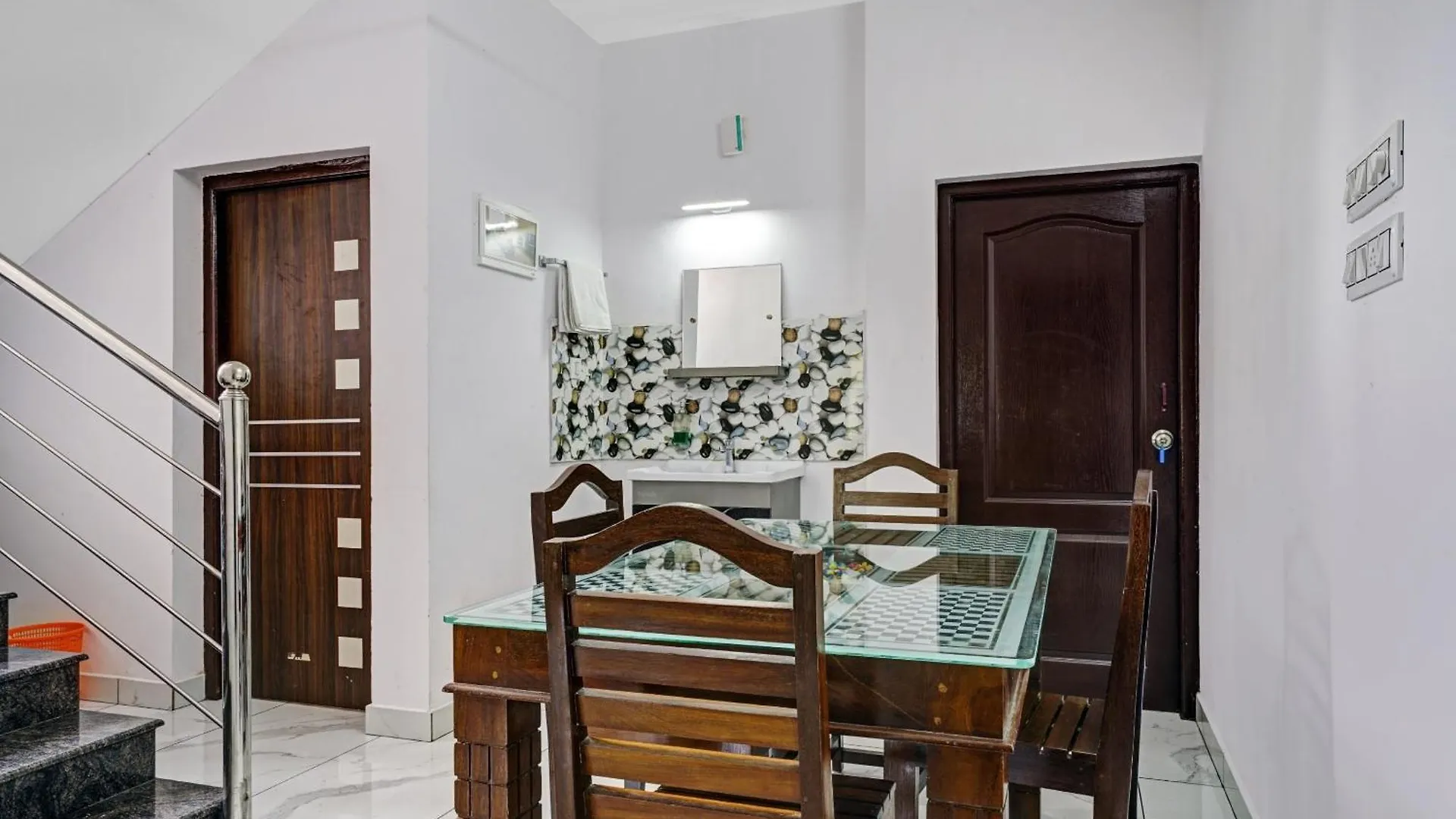 Hotel Spot On Shalom Palace Residency Neriyamangalam