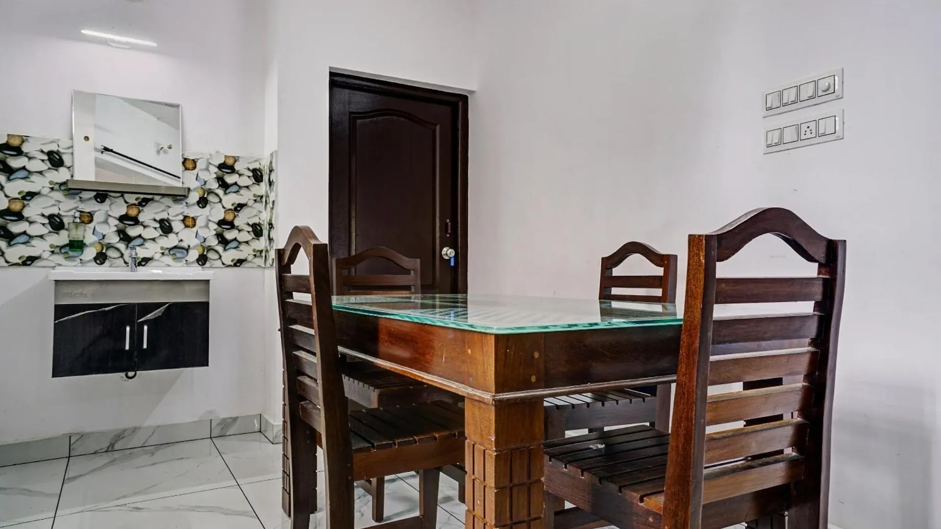 Spot On Shalom Palace Residency Neriyamangalam 3*,